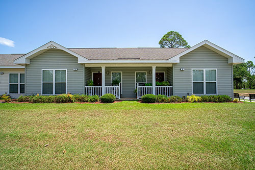 Front view of Arcadia Courtside Apartments