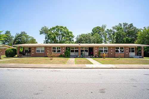 Front view of Dennis Homes Apartments