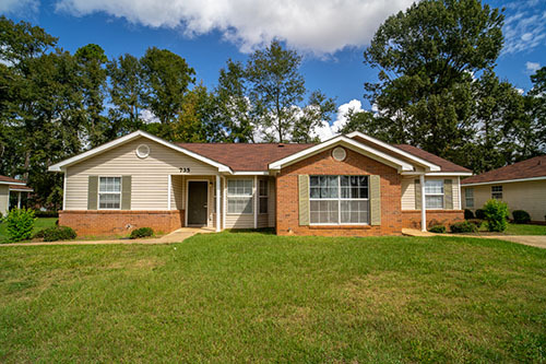 Lane Landings siding and brick home